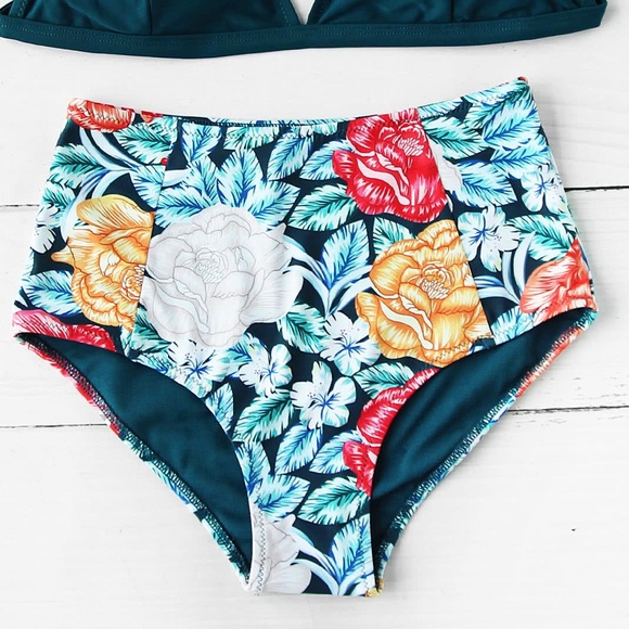 ⚡️🇺🇸🆕➕Blue triangle top high waist floral set - Picture 2 of 6